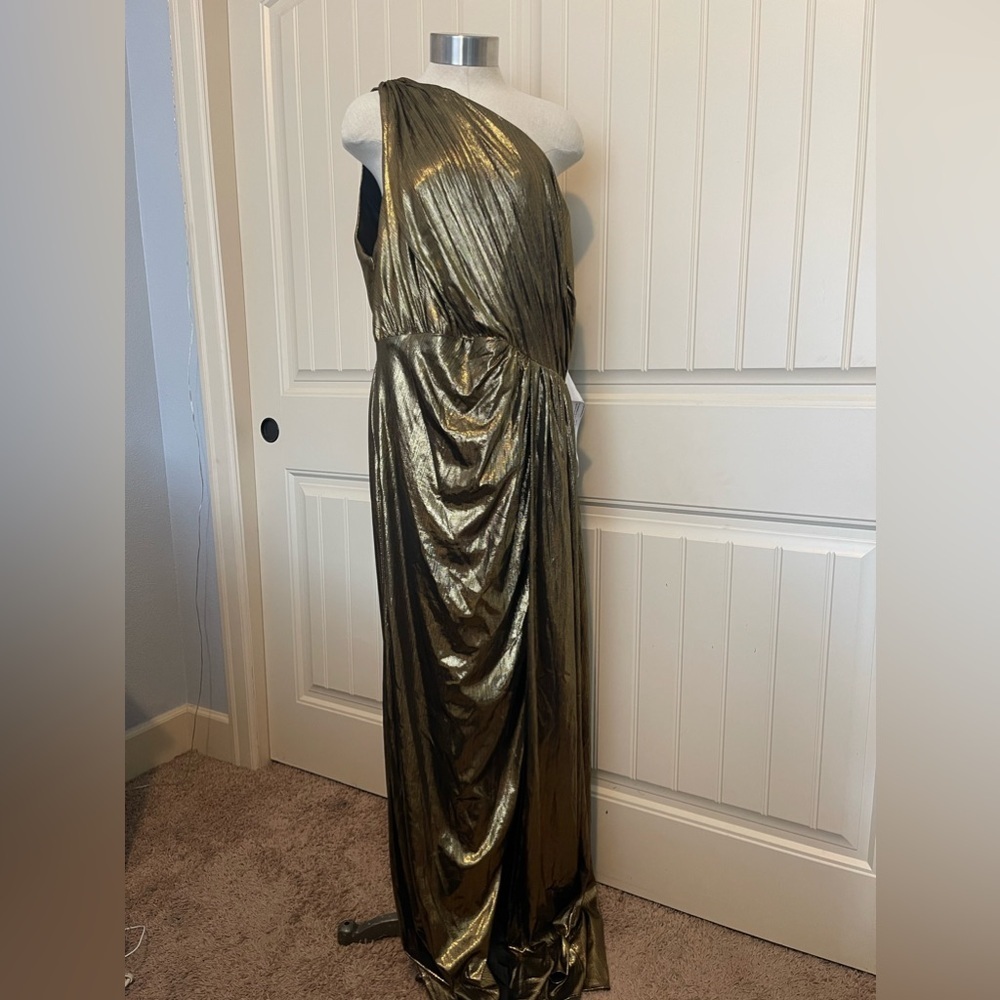 Ieena Mac Duggal Metallic Draped One Shoulder Evening Gown‎